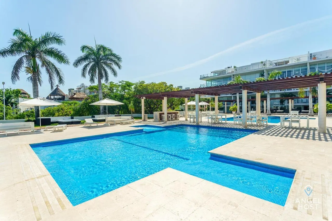 Gorgeous Magia Beachside Condos by Moskito Playa del Carmen 0*,