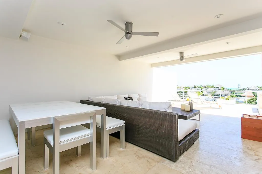 Gorgeous Magia Beachside Condos by Moskito Playa del Carmen 0*,